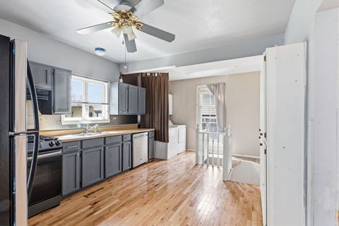 Tiny photo for 212 S 4th Street, Aurora, IL 60505 (MLS # 12627348)