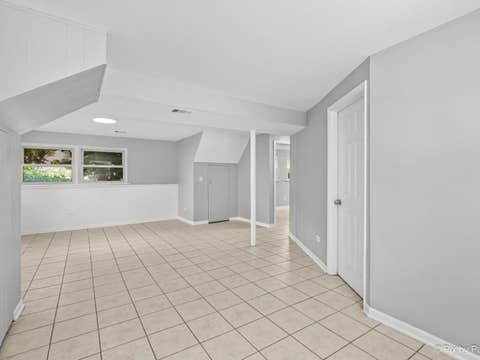 Tiny photo for 400 Lillian Lane, Des Plaines, IL 60016 (MLS # 12697591)