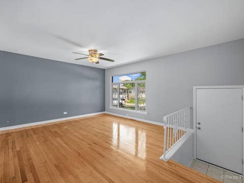 Tiny photo for 400 Lillian Lane, Des Plaines, IL 60016 (MLS # 12697591)