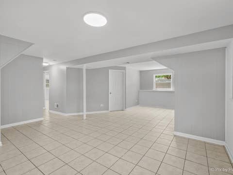 Tiny photo for 400 Lillian Lane, Des Plaines, IL 60016 (MLS # 12697591)
