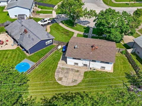Tiny photo for 400 Lillian Lane, Des Plaines, IL 60016 (MLS # 12697591)