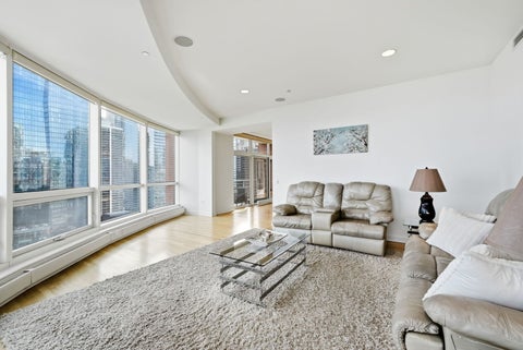 Tiny photo for 415 E North Water Street #2805, Chicago, IL 60611 (MLS # 12744448)