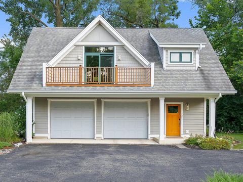 Tiny photo for 1040 S Edgewood Avenue, La Grange, IL 60525 (MLS # 12645021)