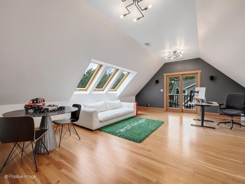 Tiny photo for 1040 S Edgewood Avenue, La Grange, IL 60525 (MLS # 12645021)