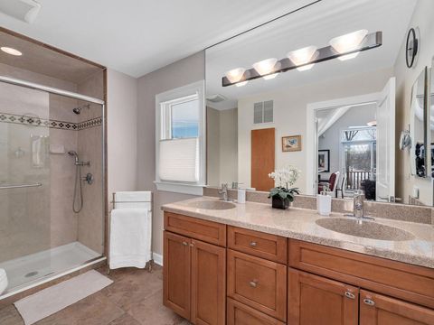 Tiny photo for 1040 S Edgewood Avenue, La Grange, IL 60525 (MLS # 12645021)