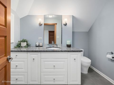 Tiny photo for 1040 S Edgewood Avenue, La Grange, IL 60525 (MLS # 12645021)