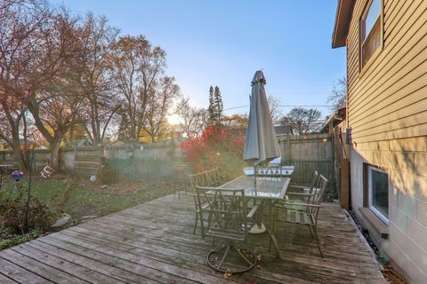 Tiny photo for 18637 W Karen Lane, Gurnee, IL 60031 (MLS # 12585261)