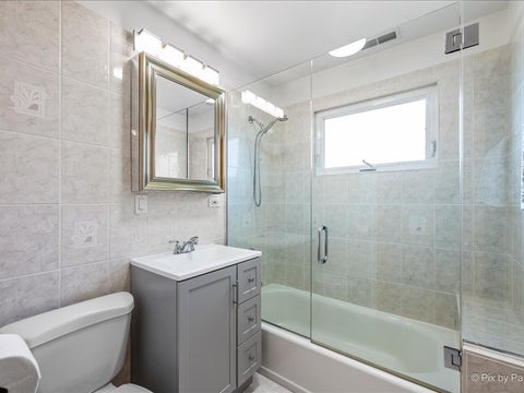 Tiny photo for 8224 N Oleander Avenue, Niles, IL 60714 (MLS # 12718650)