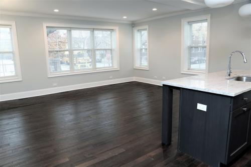 2305 W Waveland Avenue 1E