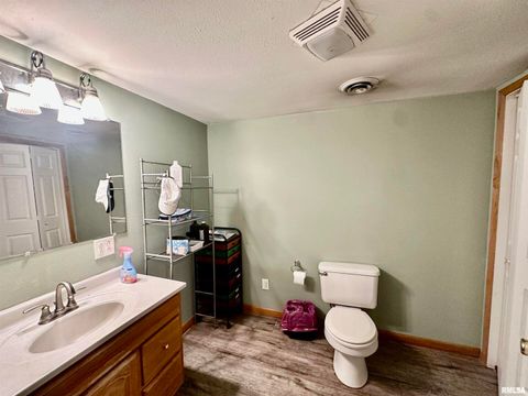 Tiny photo for 7 VISTA Court, Davenport, IA 52806 (MLS # QC4268808)