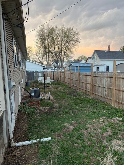 Tiny photo for 413 1/2 S Park Street, Kewanee, IL 61443 (MLS # 12622779)