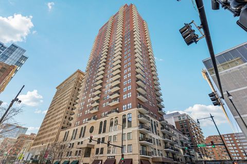 Photo of 41 E 8th Street #2207, Chicago, IL 60605 (MLS # 12557063)