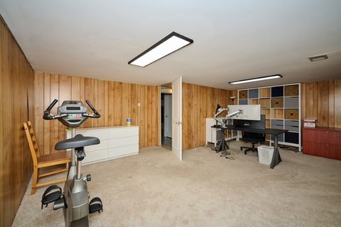 Tiny photo for 926 N Boxwood Drive #B, Mount Prospect, IL 60056 (MLS # 12626271)