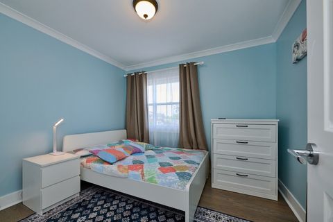 Tiny photo for 926 N Boxwood Drive #B, Mount Prospect, IL 60056 (MLS # 12626271)