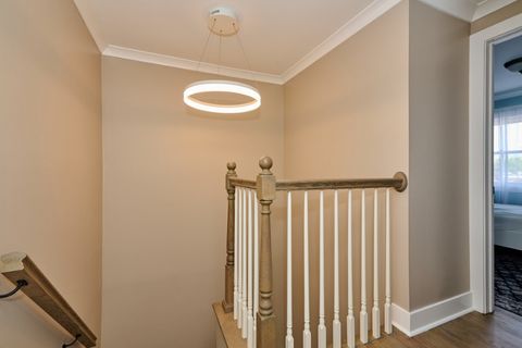 Tiny photo for 926 N Boxwood Drive #B, Mount Prospect, IL 60056 (MLS # 12626271)