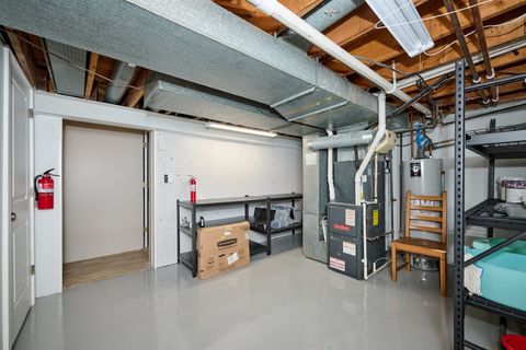 Tiny photo for 926 N Boxwood Drive #B, Mount Prospect, IL 60056 (MLS # 12626271)