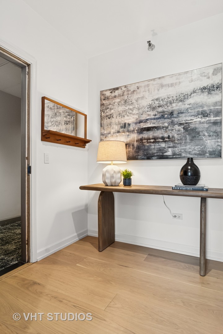 421 W Huron Street 1504