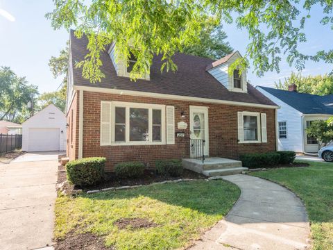 Photo of 237 Ingleside Avenue, Aurora, IL 60506 (MLS # 12511961)