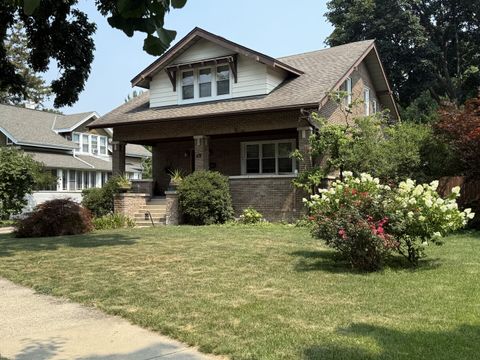 Photo of 647 Parsons Avenue, Des Plaines, IL 60016 (MLS # 12588832)