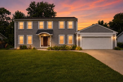 Photo of 1203 Claridge Drive, Libertyville, IL 60048 (MLS # 12720273)