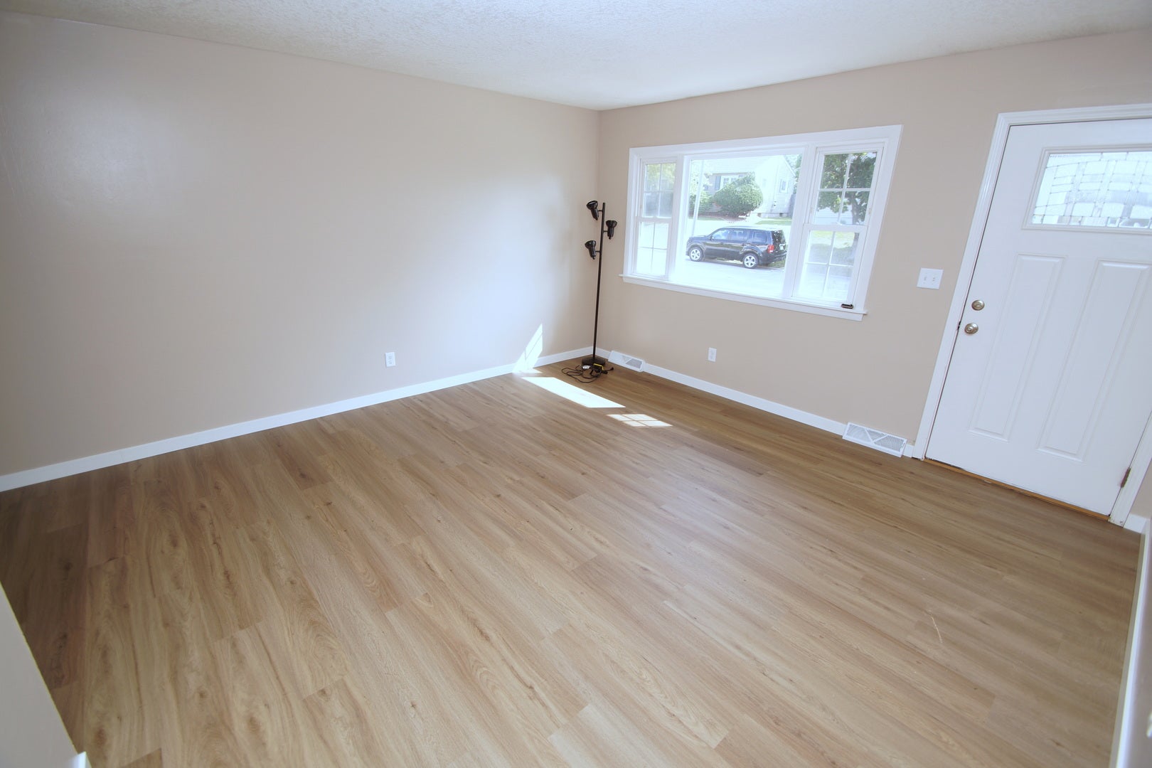 2902 MAGNOLIA Drive