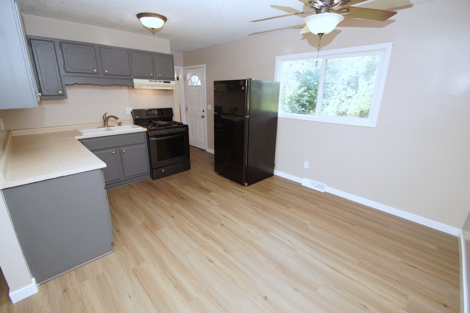 2902 MAGNOLIA Drive