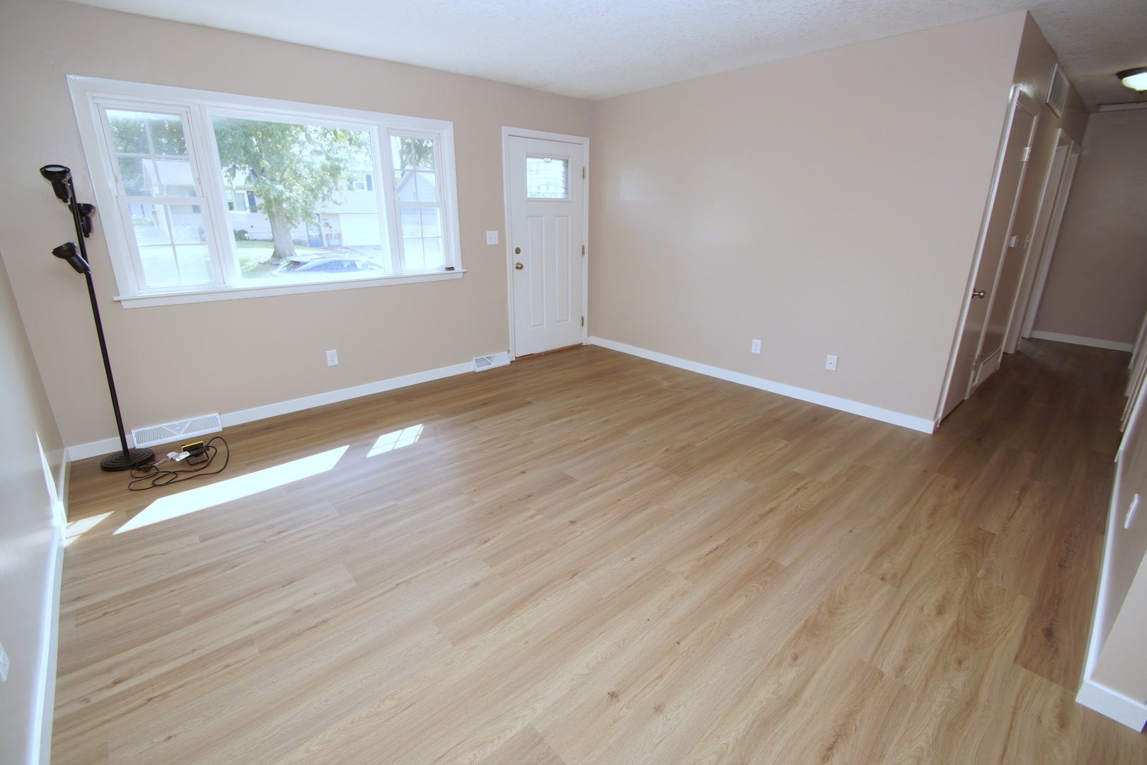 2902 MAGNOLIA Drive