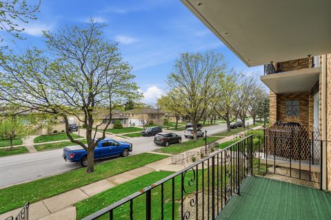 Tiny photo for 10221 S Komensky Avenue #1E, Oak Lawn, IL 60453 (MLS # 12618264)