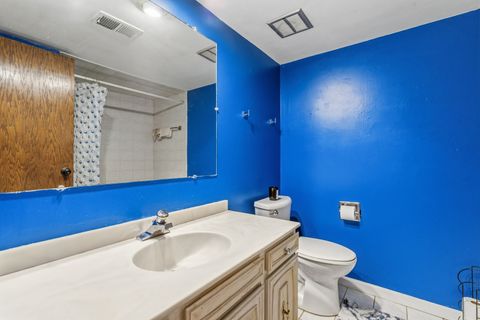 Tiny photo for 10221 S Komensky Avenue #1E, Oak Lawn, IL 60453 (MLS # 12618264)