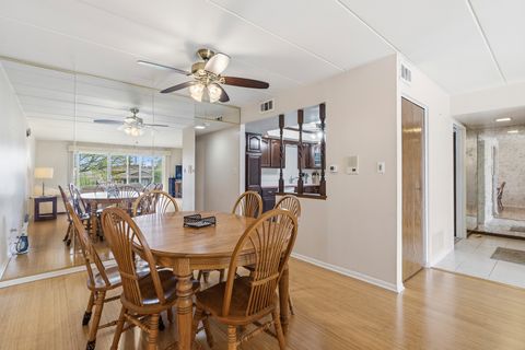 Tiny photo for 10221 S Komensky Avenue #1E, Oak Lawn, IL 60453 (MLS # 12618264)