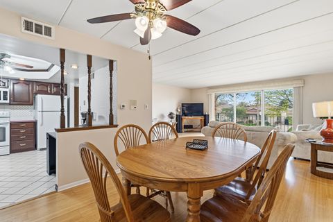 Tiny photo for 10221 S Komensky Avenue #1E, Oak Lawn, IL 60453 (MLS # 12618264)