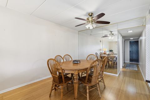 Tiny photo for 10221 S Komensky Avenue #1E, Oak Lawn, IL 60453 (MLS # 12618264)