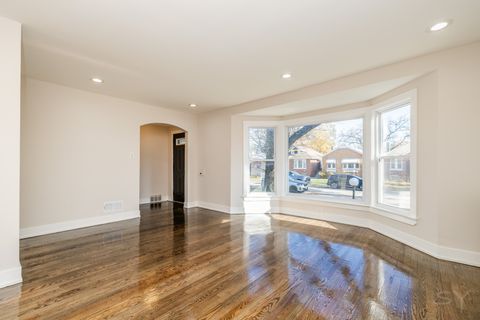 Tiny photo for 8246 S Woodlawn Avenue, Chicago, IL 60619 (MLS # 12519837)