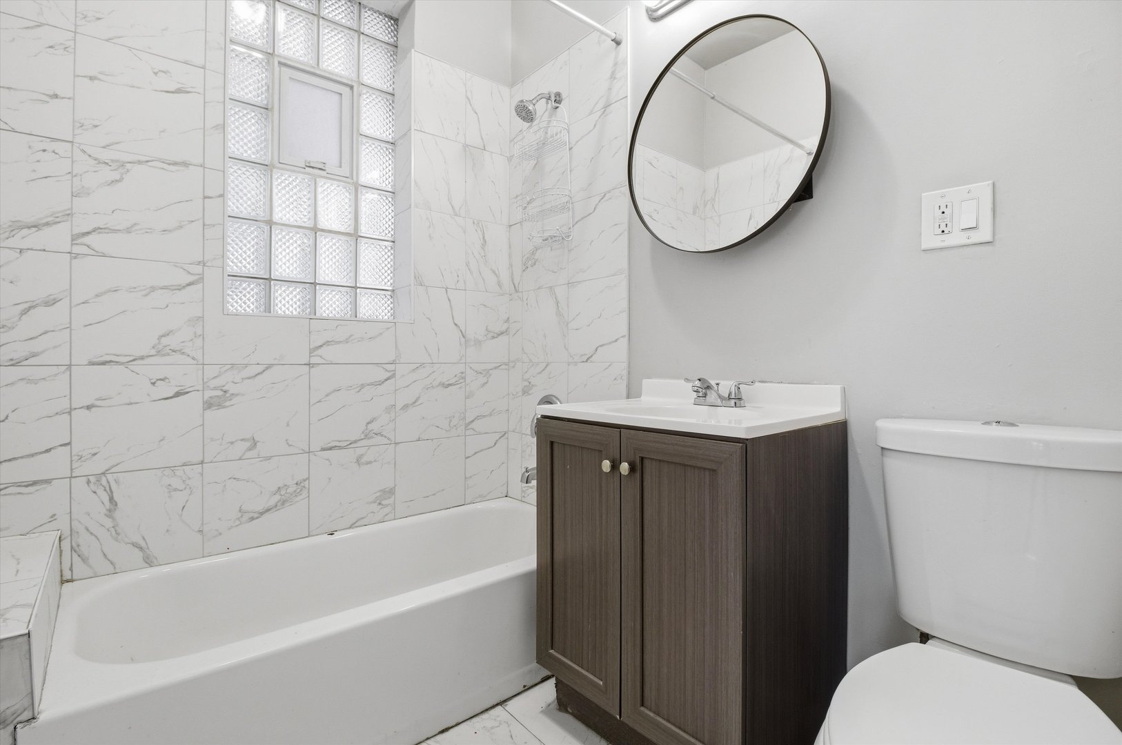 4245 W Monroe Street