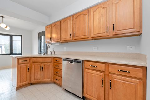 Tiny photo for 7920 W Lakeview Court #2B, Palos Heights, IL 60463 (MLS # 12270959)