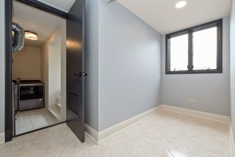 Tiny photo for 7920 W Lakeview Court #2B, Palos Heights, IL 60463 (MLS # 12270959)
