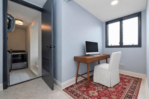 Tiny photo for 7920 W Lakeview Court #2B, Palos Heights, IL 60463 (MLS # 12270959)