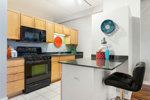 Tiny photo for 5 N WABASH Avenue #704, Chicago, IL 60602 (MLS # 12494105)