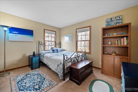 Tiny photo for North Aurora, IL 60542 (MLS # 12328316)