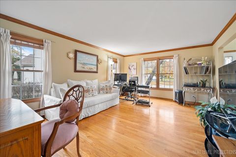 Tiny photo for North Aurora, IL 60542 (MLS # 12328316)