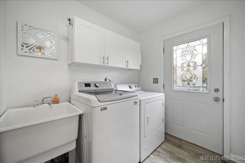 Tiny photo for North Aurora, IL 60542 (MLS # 12328316)