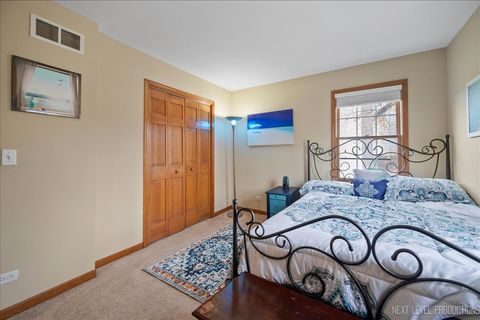 Tiny photo for North Aurora, IL 60542 (MLS # 12328316)