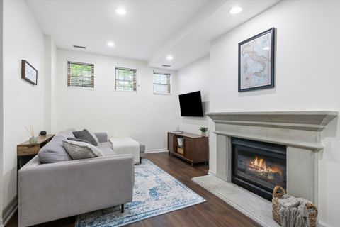 Tiny photo for 3045 N Damen Avenue #1, Chicago, IL 60618 (MLS # 12639391)