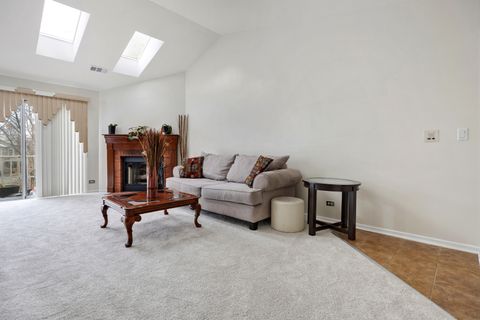 Tiny photo for 2838 Meadow Lane #W-2, Schaumburg, IL 60193 (MLS # 12589280)