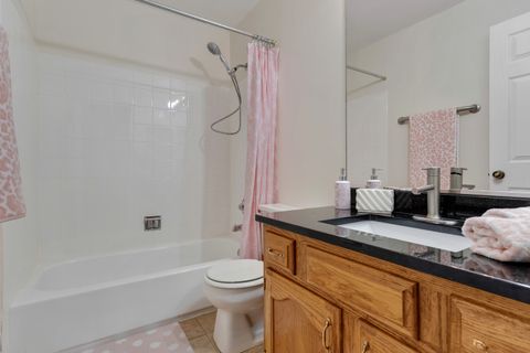 Tiny photo for 2838 Meadow Lane #W-2, Schaumburg, IL 60193 (MLS # 12589280)