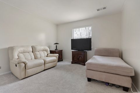 Tiny photo for 2838 Meadow Lane #W-2, Schaumburg, IL 60193 (MLS # 12589280)