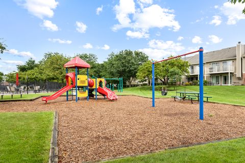 Tiny photo for 2838 Meadow Lane #W-2, Schaumburg, IL 60193 (MLS # 12589280)