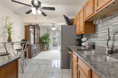 Tiny photo for 2838 Meadow Lane #W-2, Schaumburg, IL 60193 (MLS # 12589280)