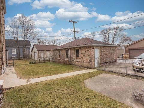 Tiny photo for 1223 Elgin Avenue #G1, Forest Park, IL 60130 (MLS # 12575633)