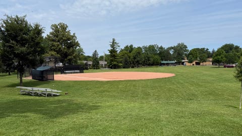 Tiny photo for 125 Boardwalk Place #201, Park Ridge, IL 60068 (MLS # 12655463)